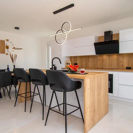 Willa Mina With A Private Pool In