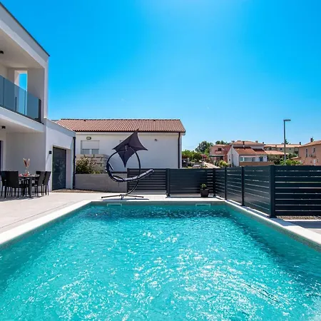 Villa Mina With A Private Pool In *