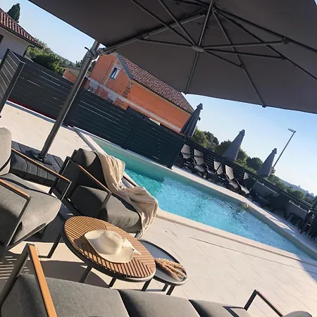 Вилла Mina With A Private Pool In