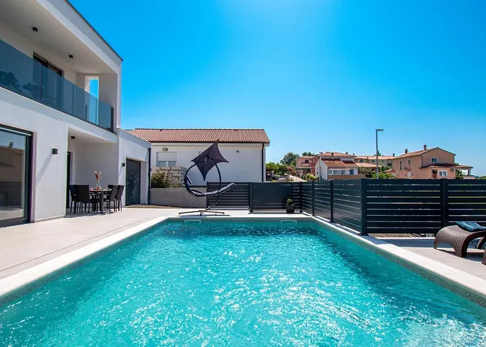 Villa Mina With A Private Pool In *