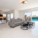 Willa Mina With A Private Pool In