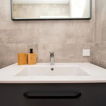 Villa Mina With A Private Pool In Pola