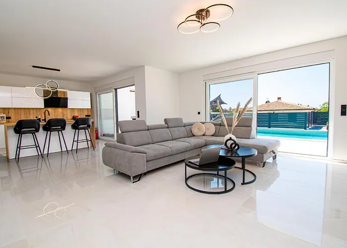 Villa Mina With A Private Pool In