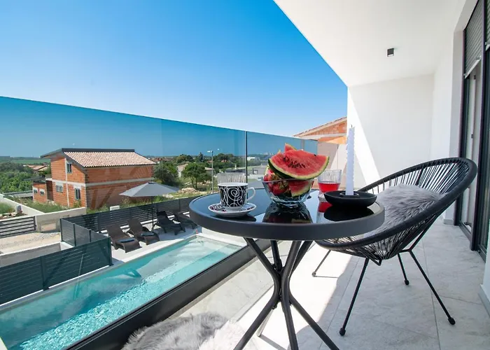 Villa Mina With A Private Pool In