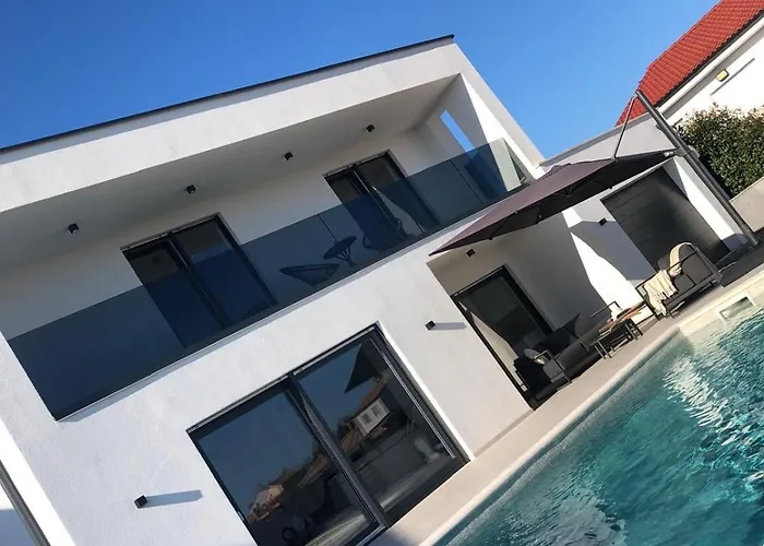 Villa Mina With A Private Pool In
